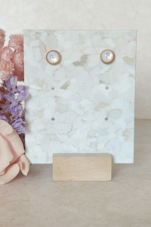 B.O Chloe Nacre 1 scaled b8d17714